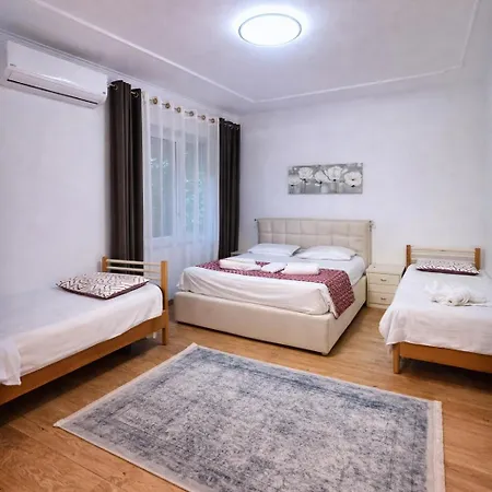 49 Center Hotel Tirana