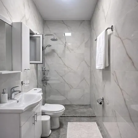 Hotel 49 Center 3*